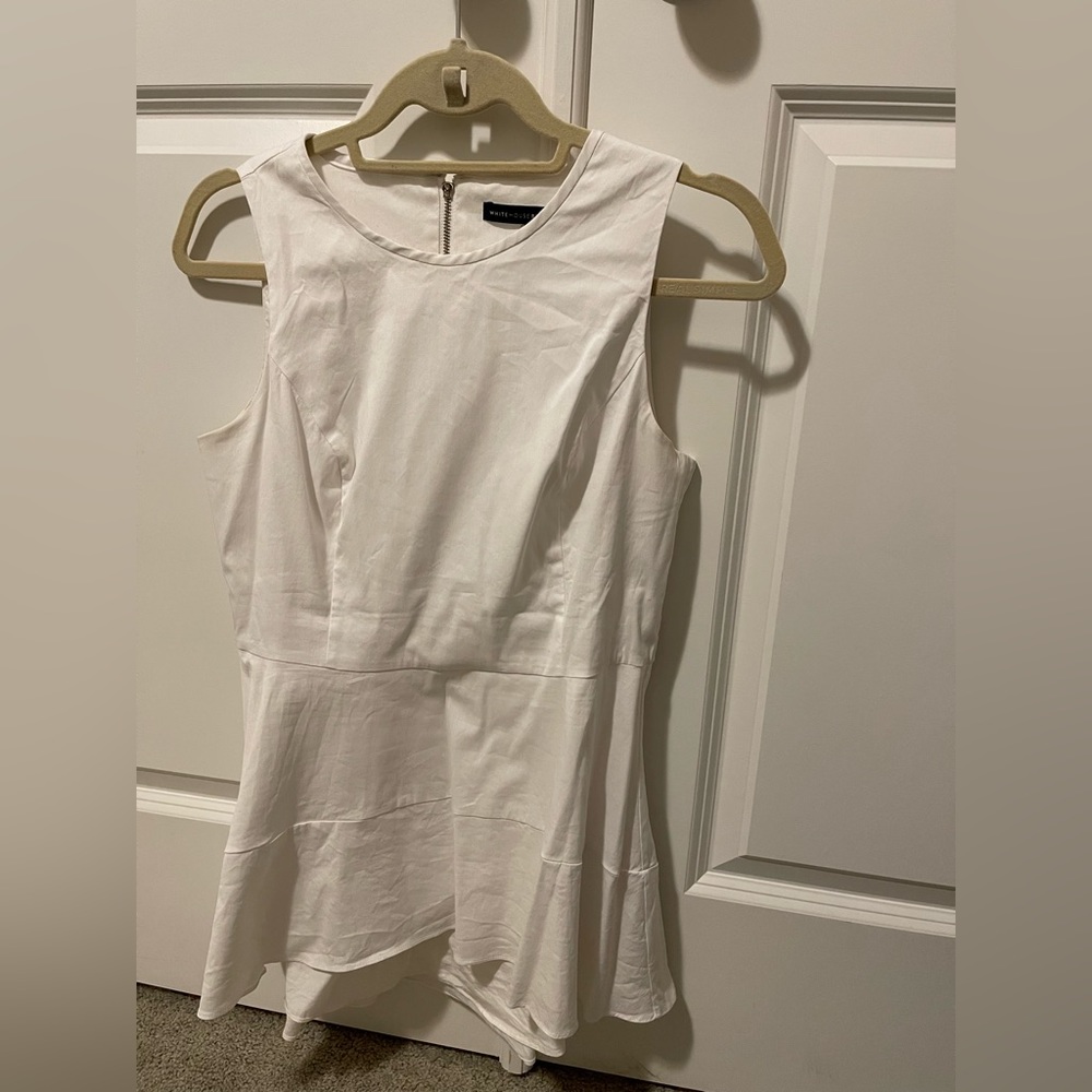 White House Black Market white dress top with zipper. Size: 2.